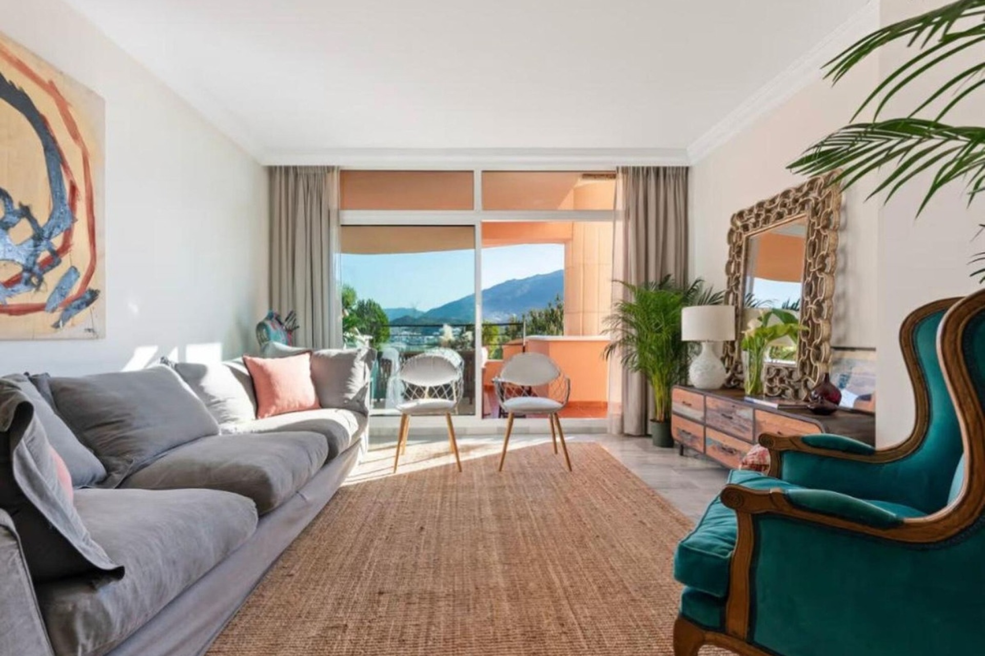 Resale - apartment - Marbella - Nueva Andalucía