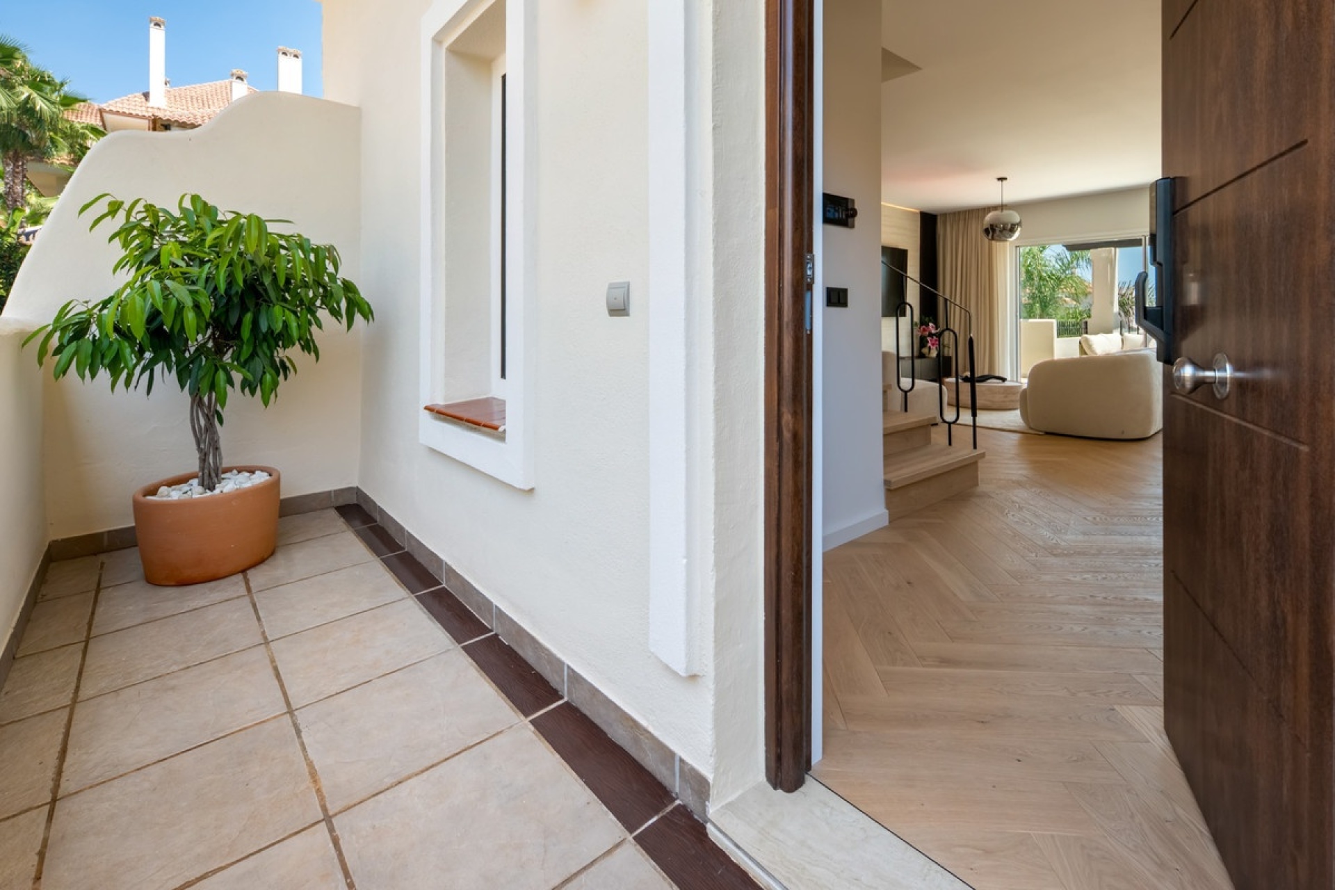 Resale - apartment - Marbella - Nueva Andalucía