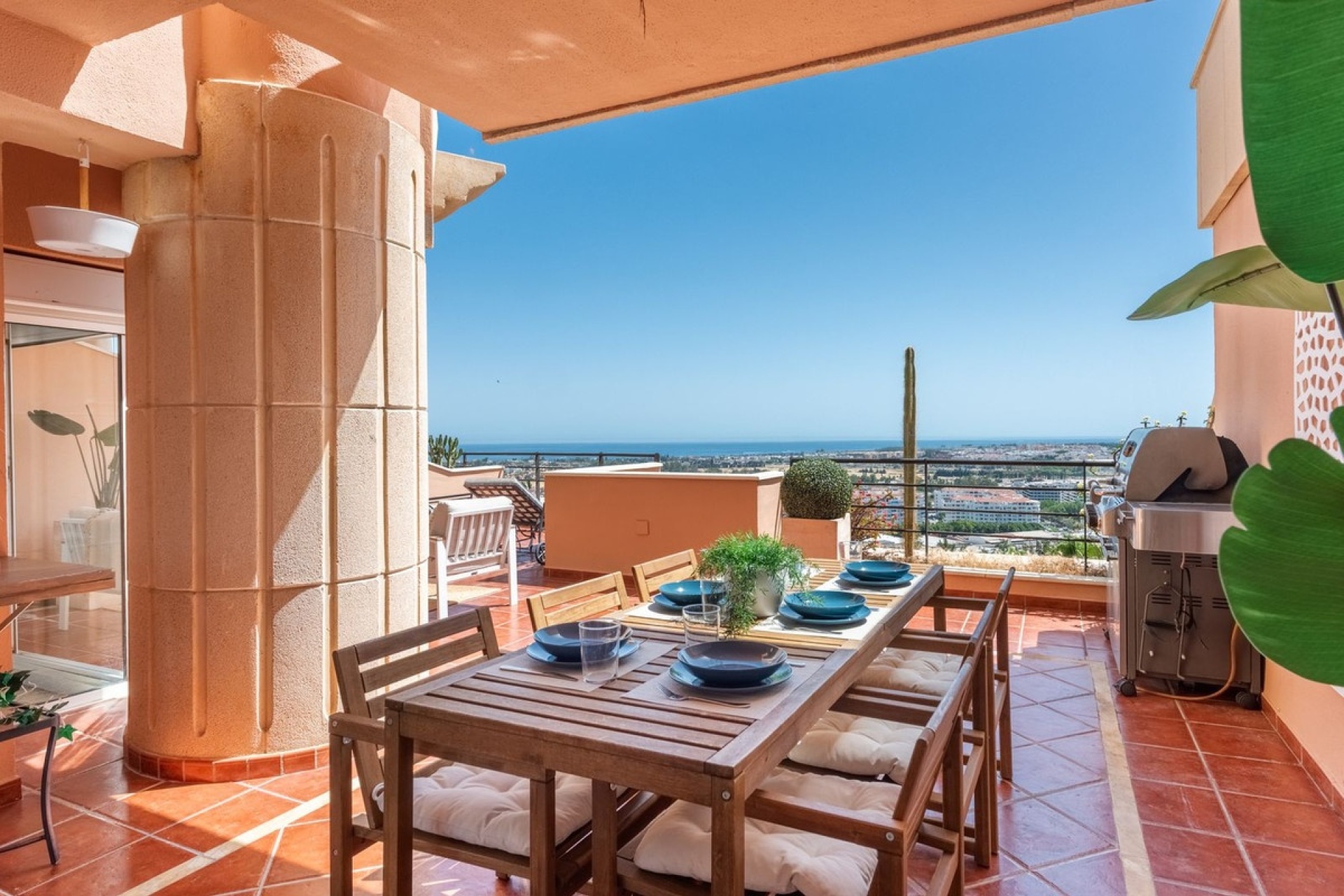 Resale - apartment - Marbella - Nueva Andalucía