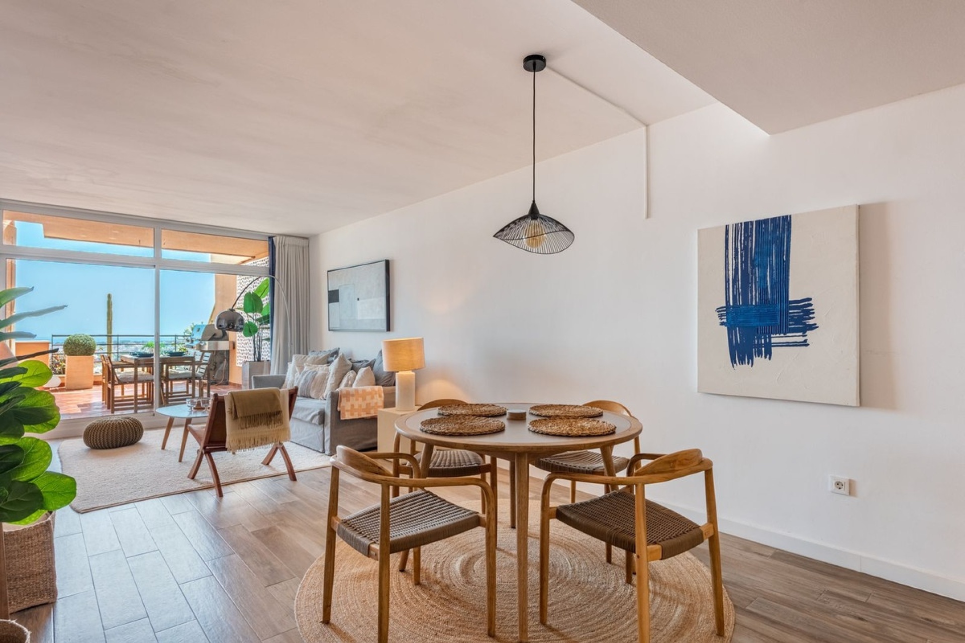 Resale - apartment - Marbella - Nueva Andalucía