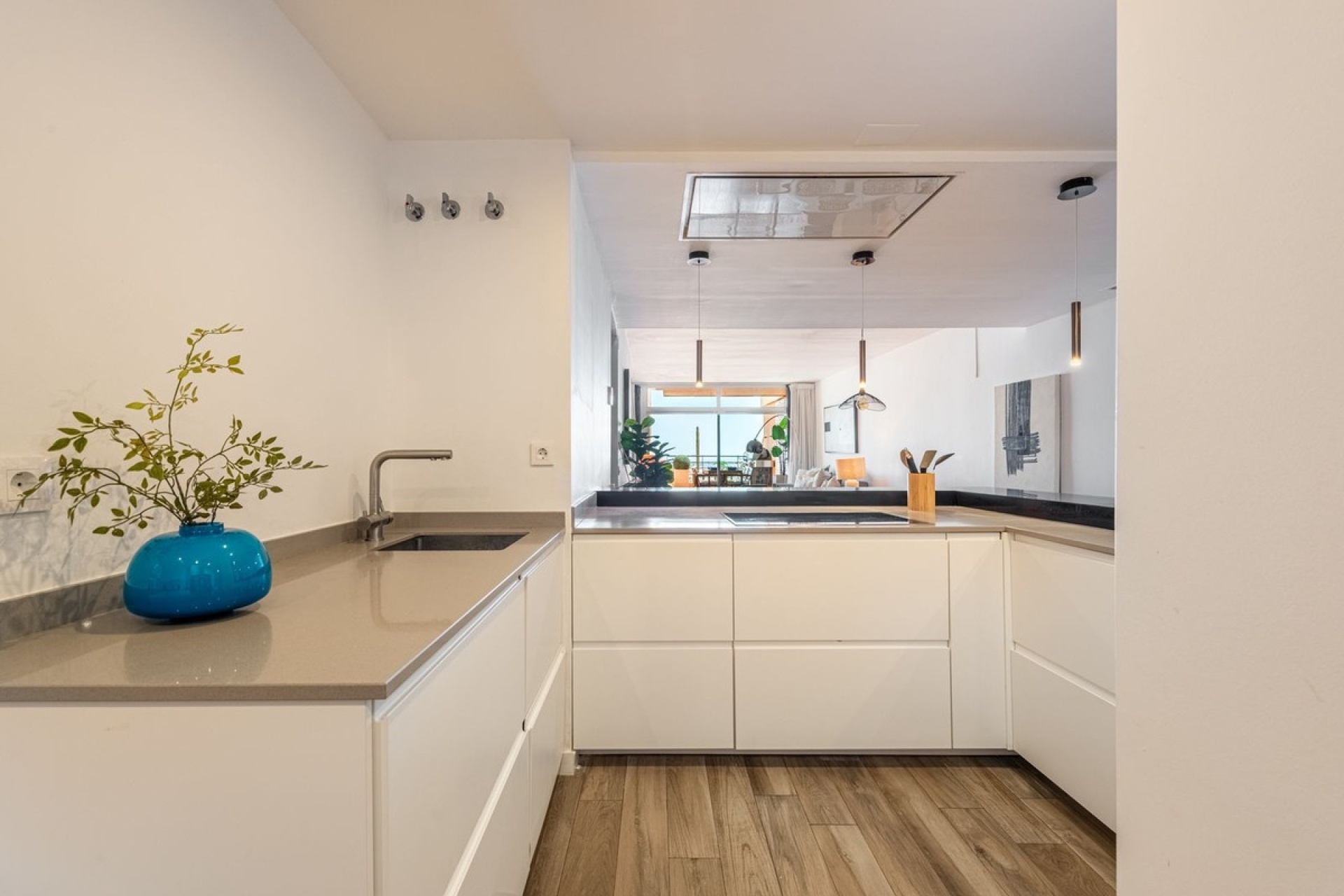 Resale - apartment - Marbella - Nueva Andalucía