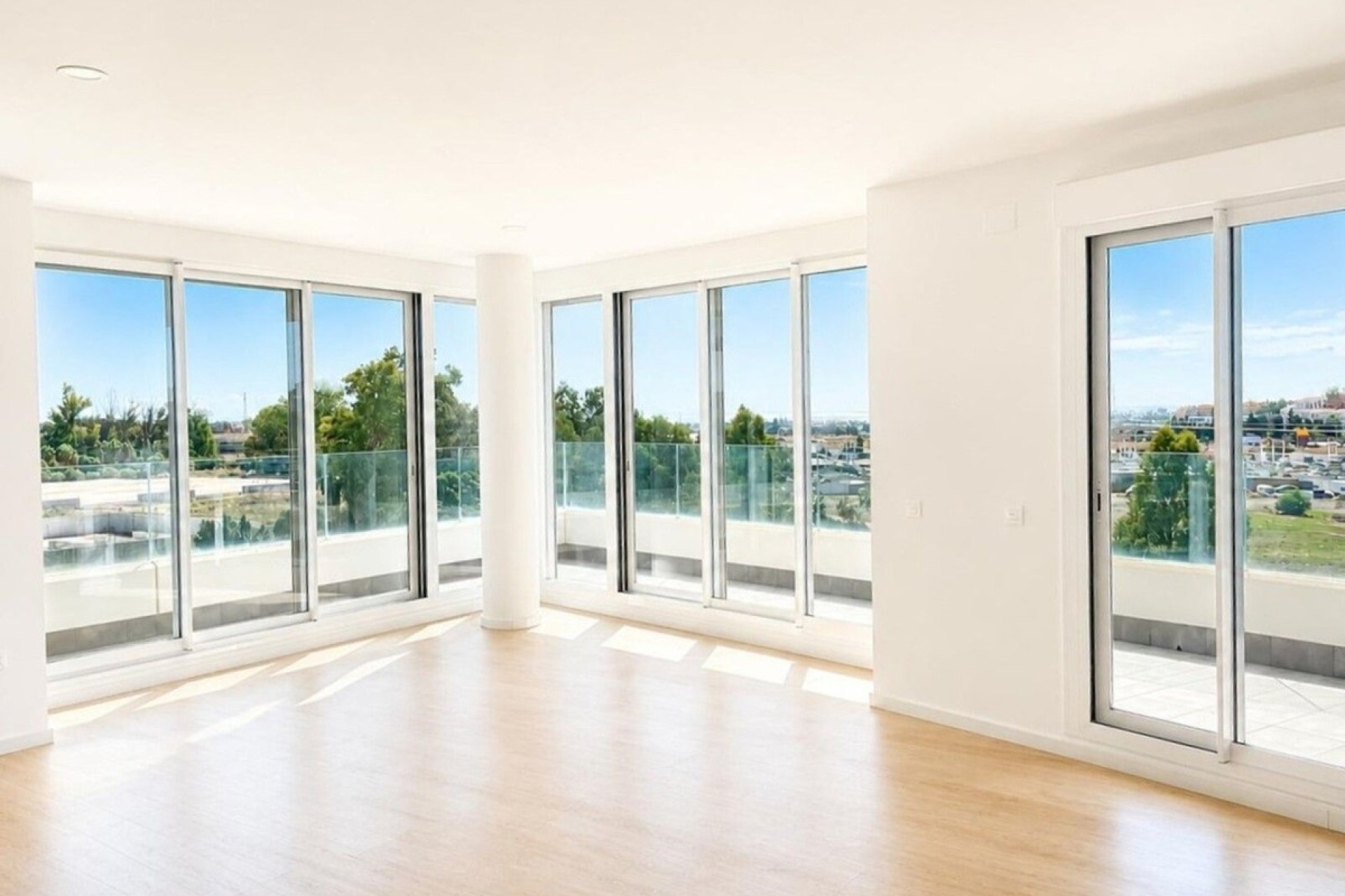 Resale - apartment - Marbella - Nueva Andalucía
