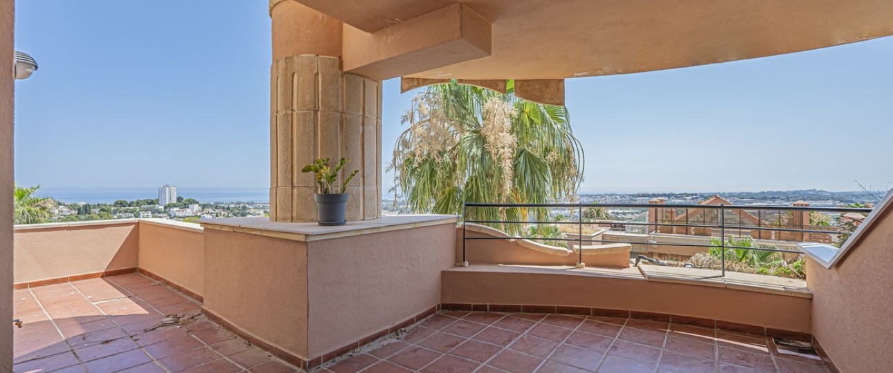 Resale - apartment - Marbella - Nueva Andalucía