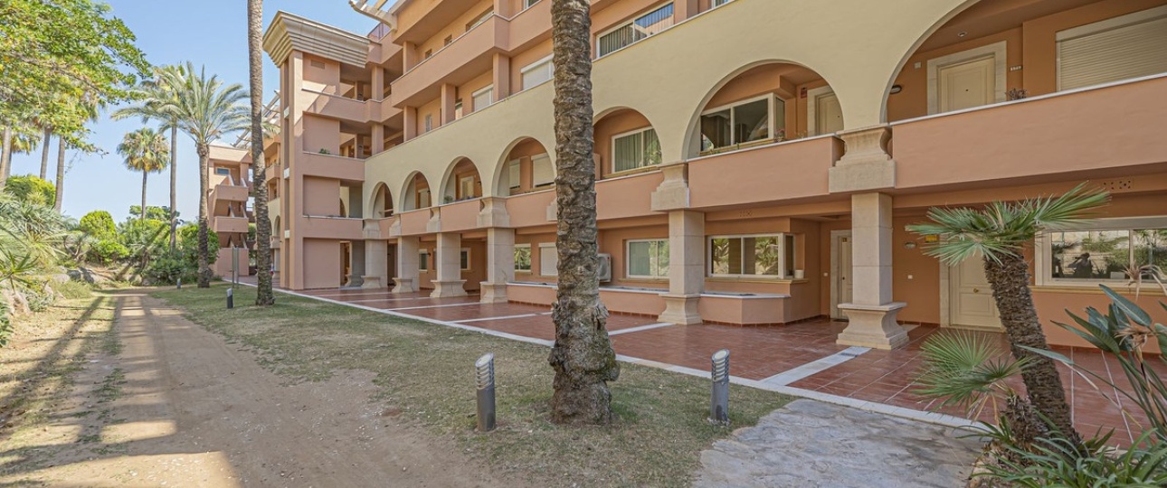 Resale - apartment - Marbella - Nueva Andalucía