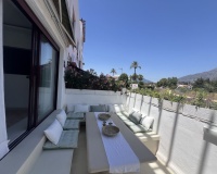 Resale - apartment - Marbella - Nueva Andalucía
