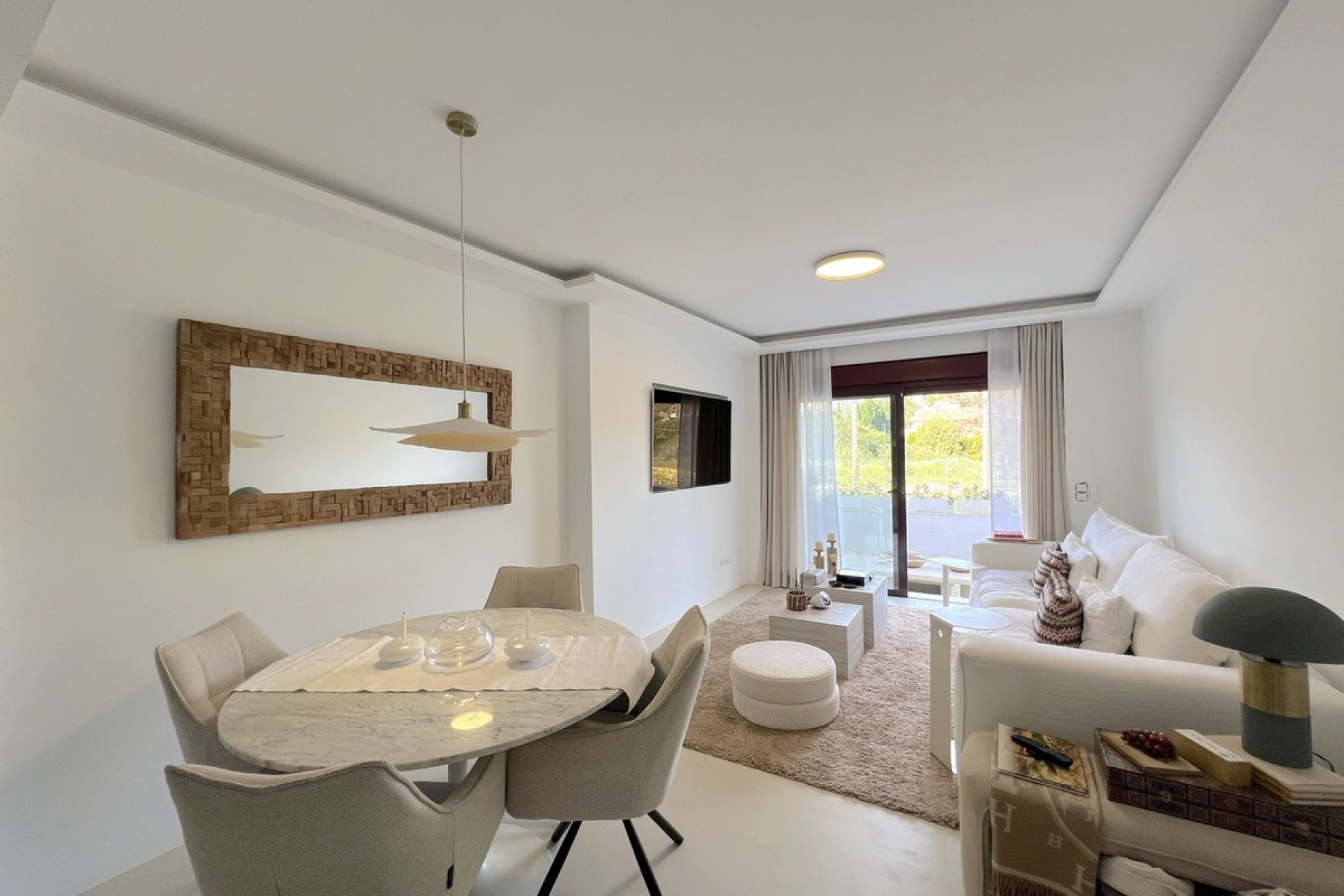 Resale - apartment - Marbella - Nueva Andalucía