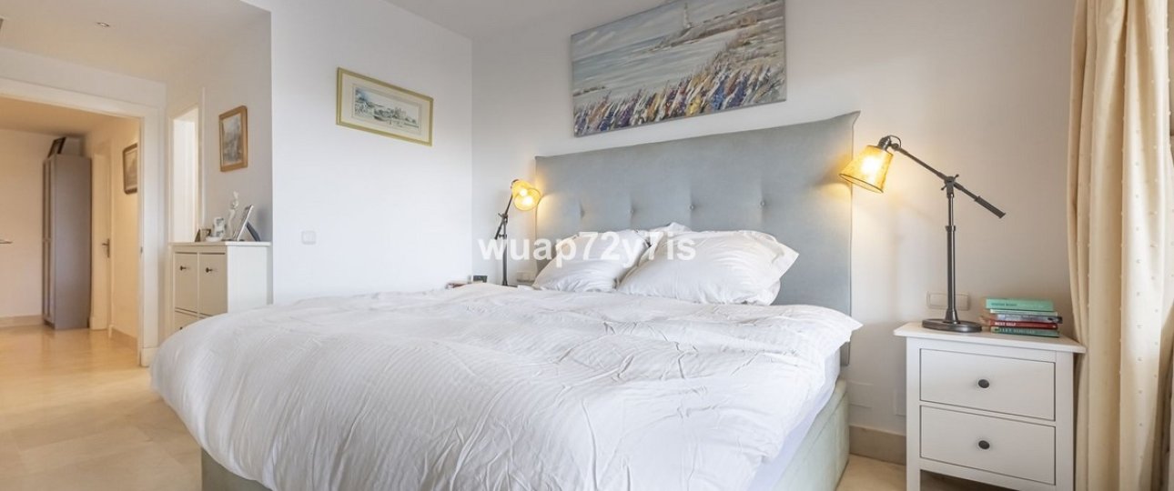 Resale - apartment - Marbella - Nueva Andalucía