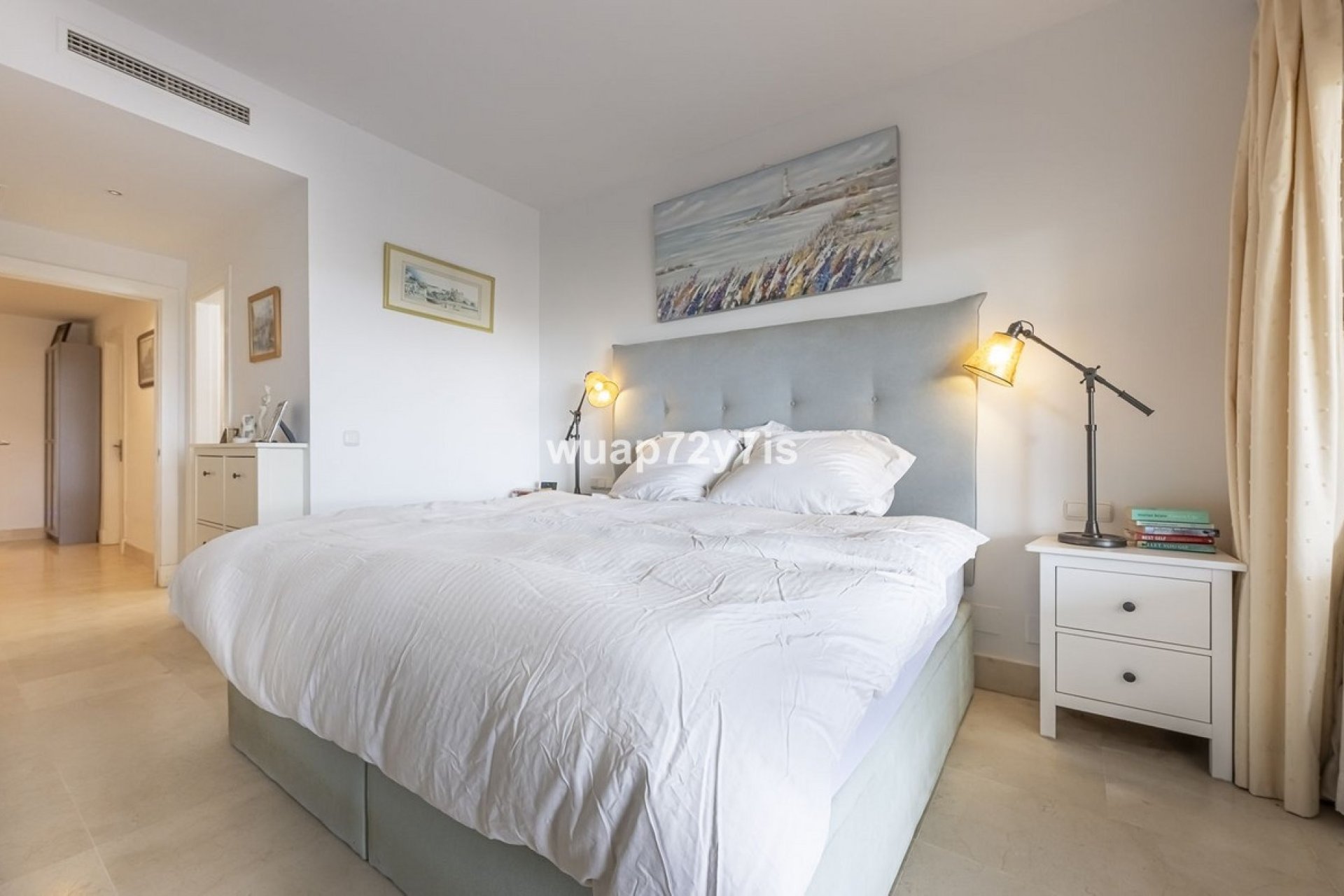 Resale - apartment - Marbella - Nueva Andalucía