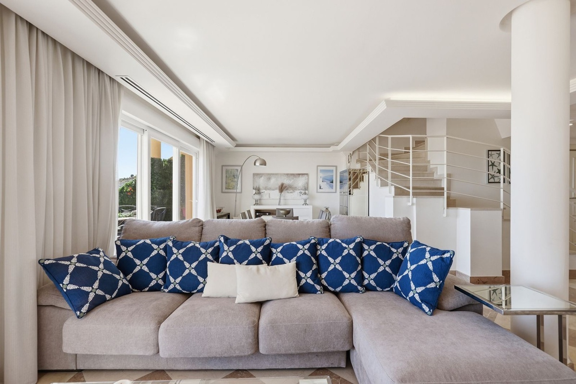 Resale - apartment - Marbella - Nueva Andalucía