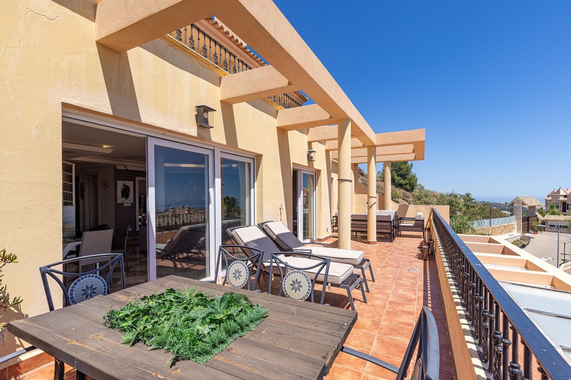 Resale - apartment - Marbella - Nueva Andalucía