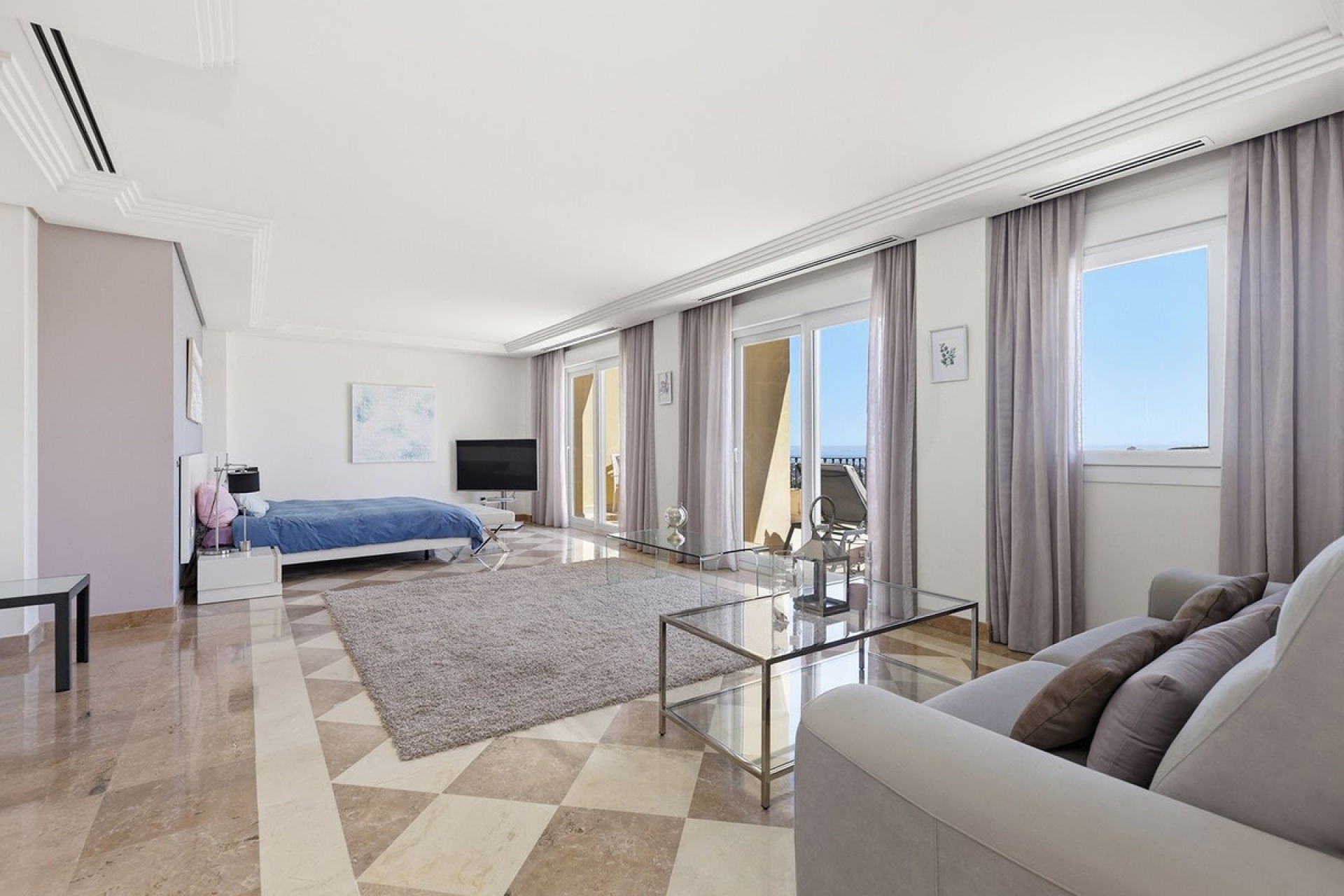 Resale - apartment - Marbella - Nueva Andalucía