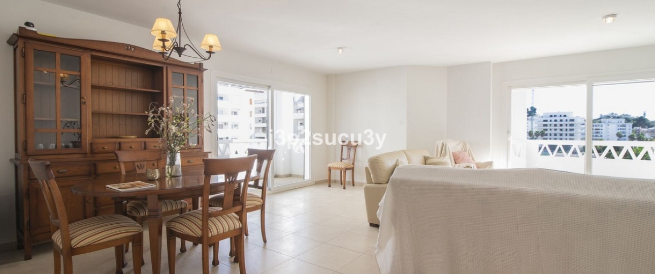 Resale - apartment - Marbella - Nueva Andalucía
