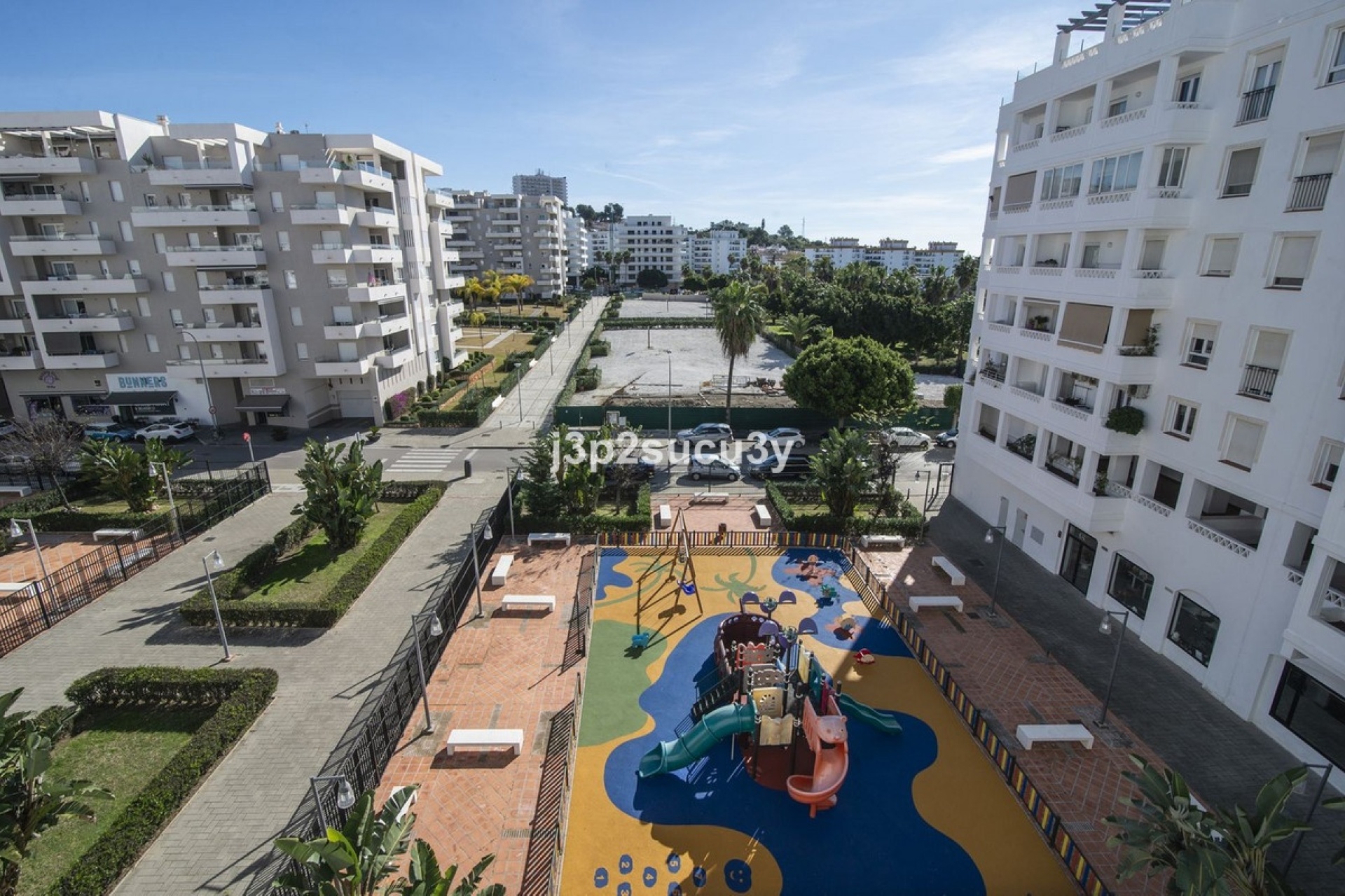 Resale - apartment - Marbella - Nueva Andalucía