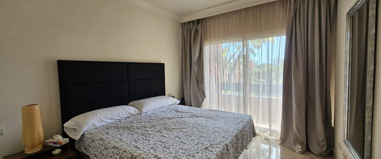 Resale - apartment - Marbella - Nueva Andalucía