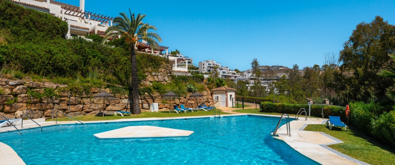 Resale - apartment - Marbella - Nueva Andalucía