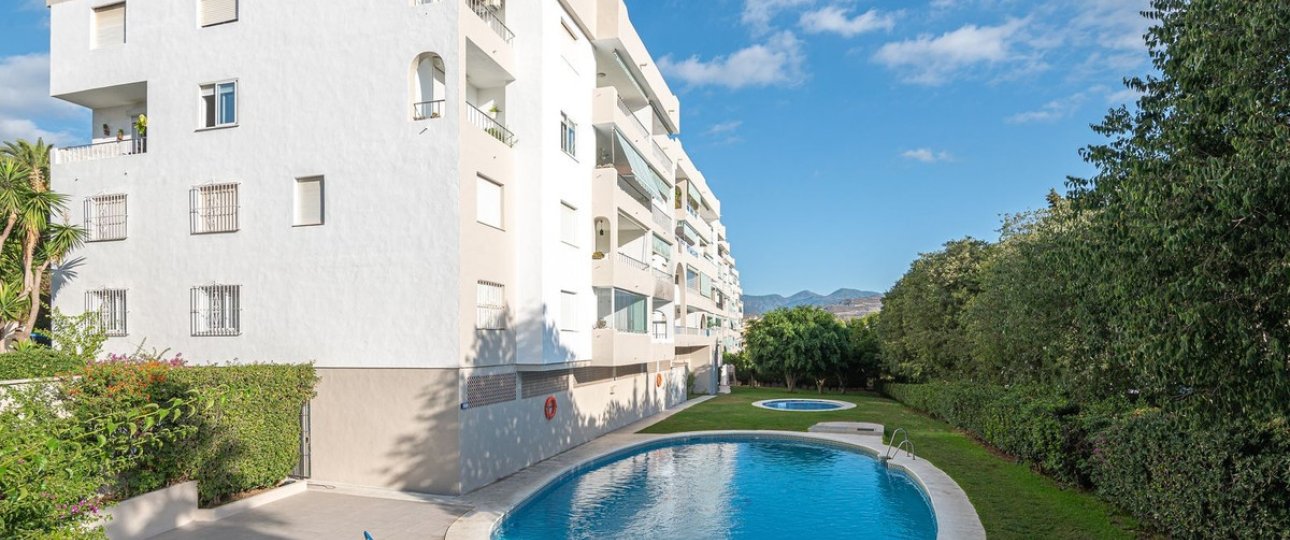 Resale - apartment - Marbella - Nueva Andalucía