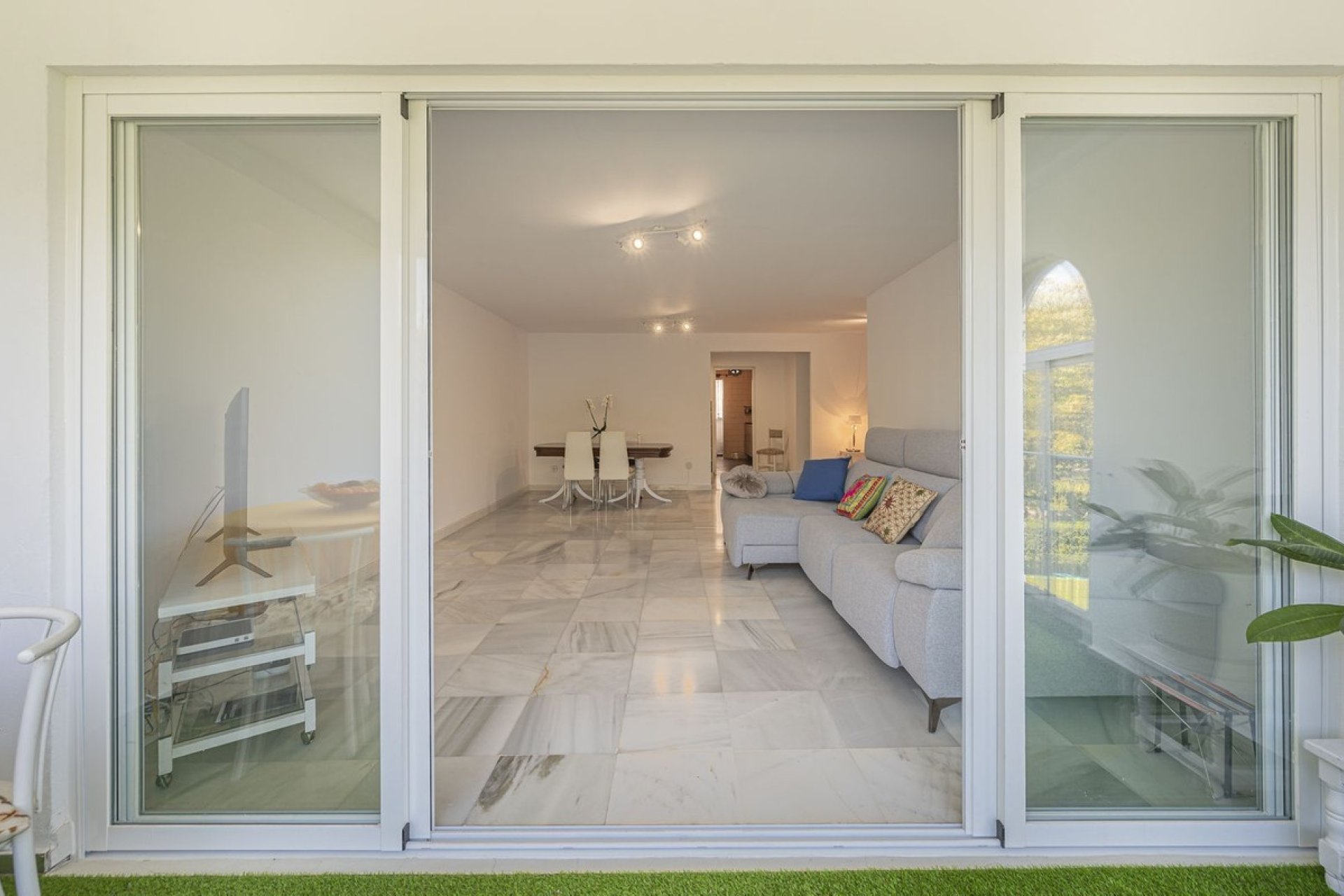 Resale - apartment - Marbella - Nueva Andalucía