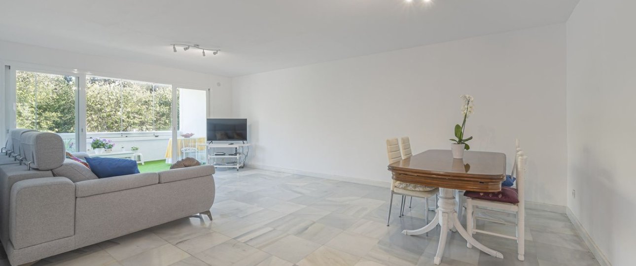 Resale - apartment - Marbella - Nueva Andalucía