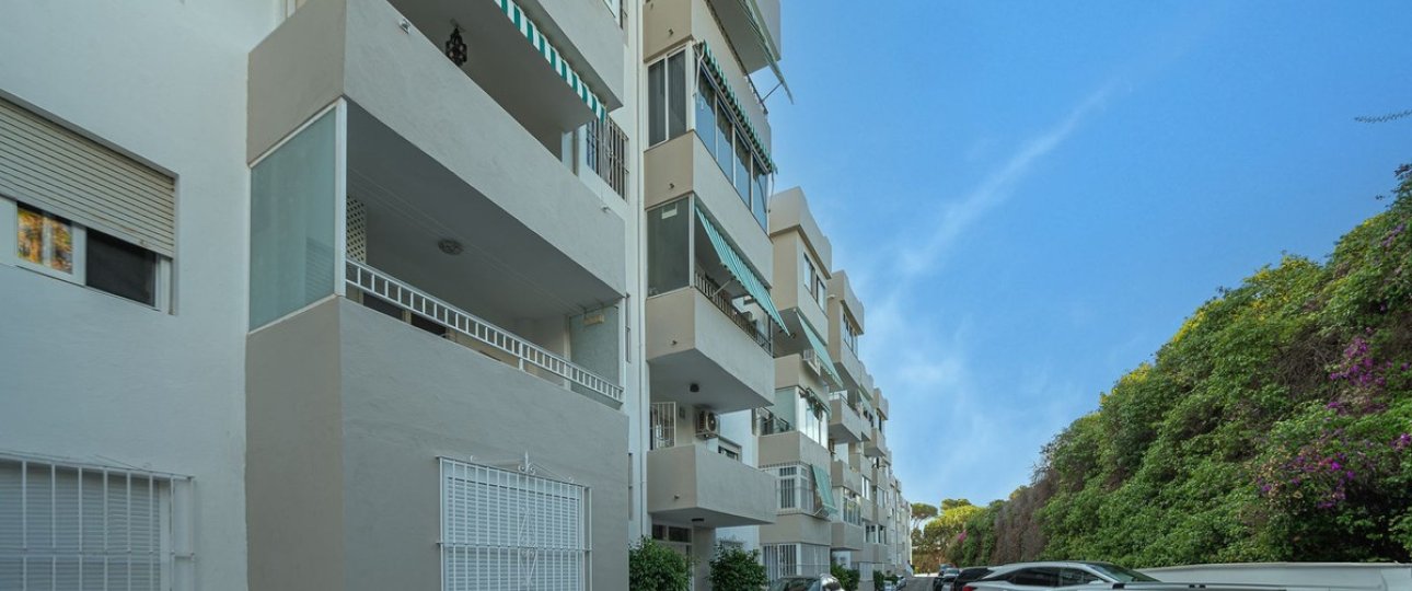 Resale - apartment - Marbella - Nueva Andalucía