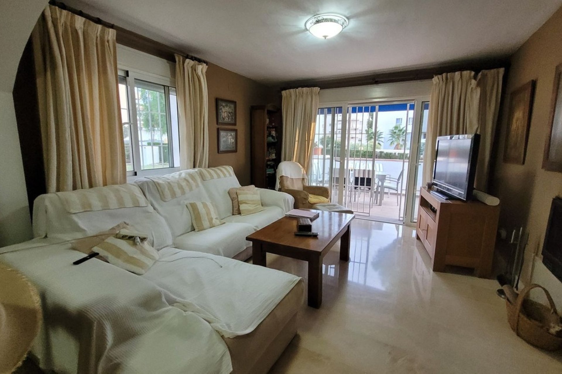 Resale - apartment - Marbella - Nueva Andalucía