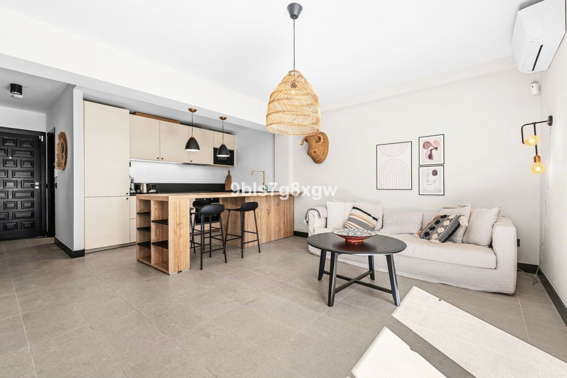 Resale - apartment - Marbella - Nueva Andalucía