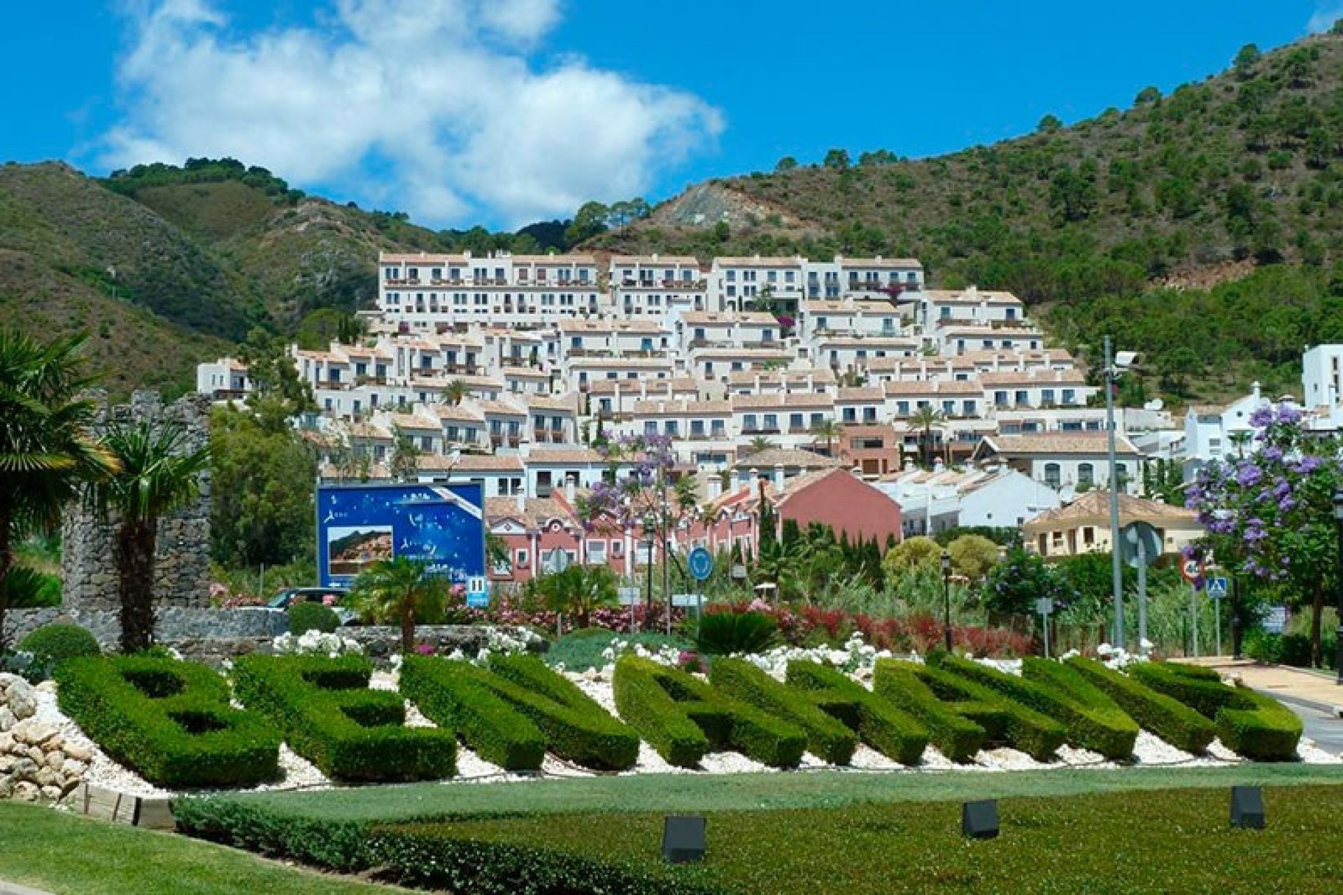 Resale - apartment - Marbella - Nueva Andalucía