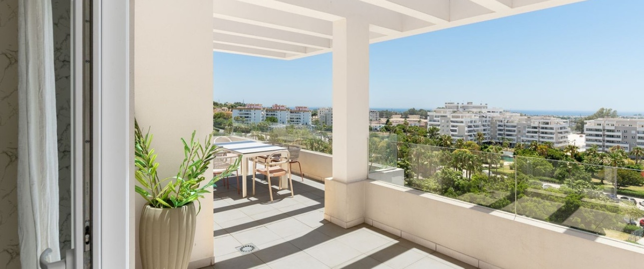 Resale - apartment - Marbella - Nueva Andalucía