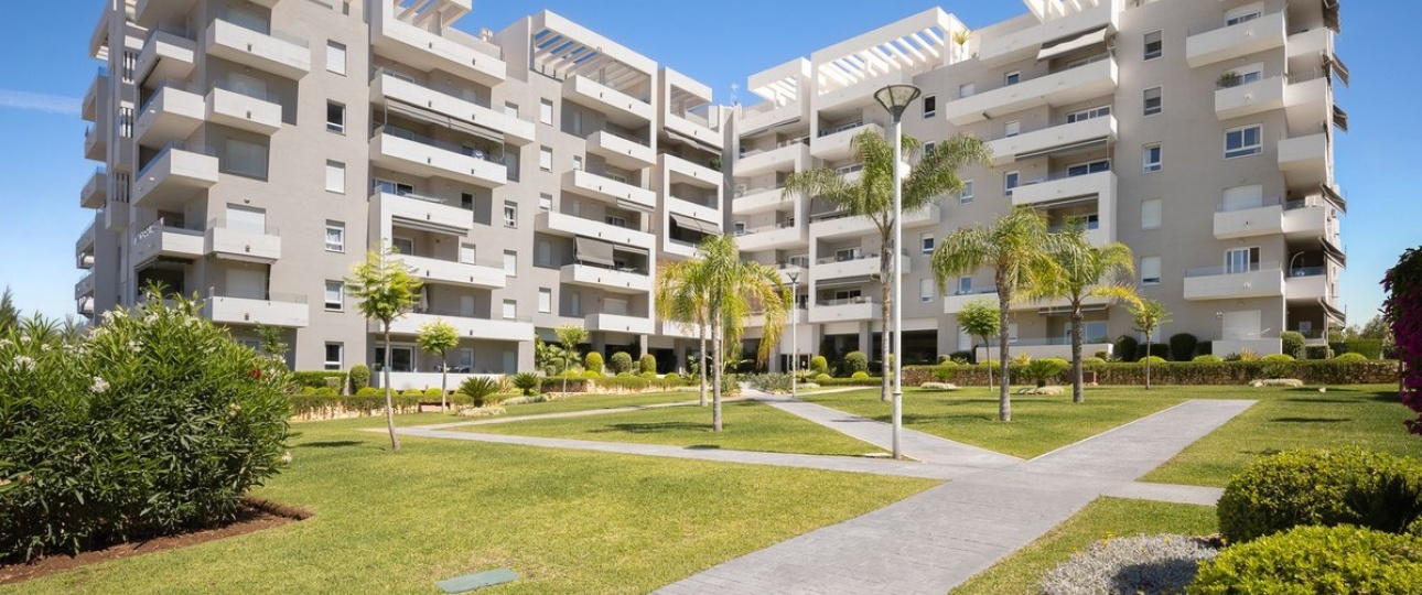 Resale - apartment - Marbella - Nueva Andalucía
