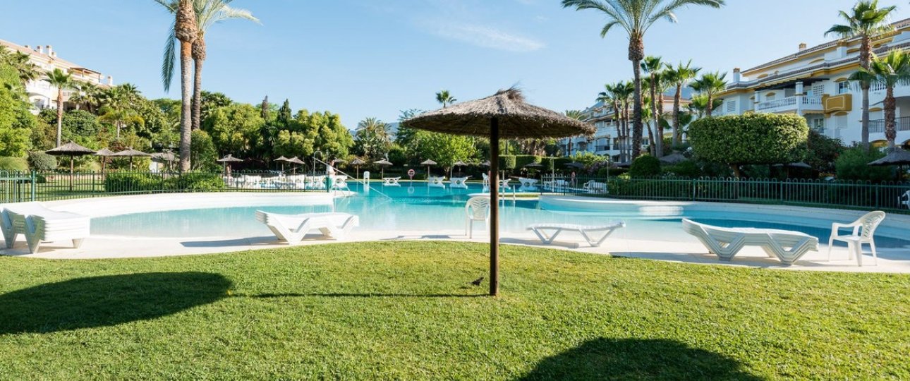 Resale - apartment - Marbella - Nueva Andalucía
