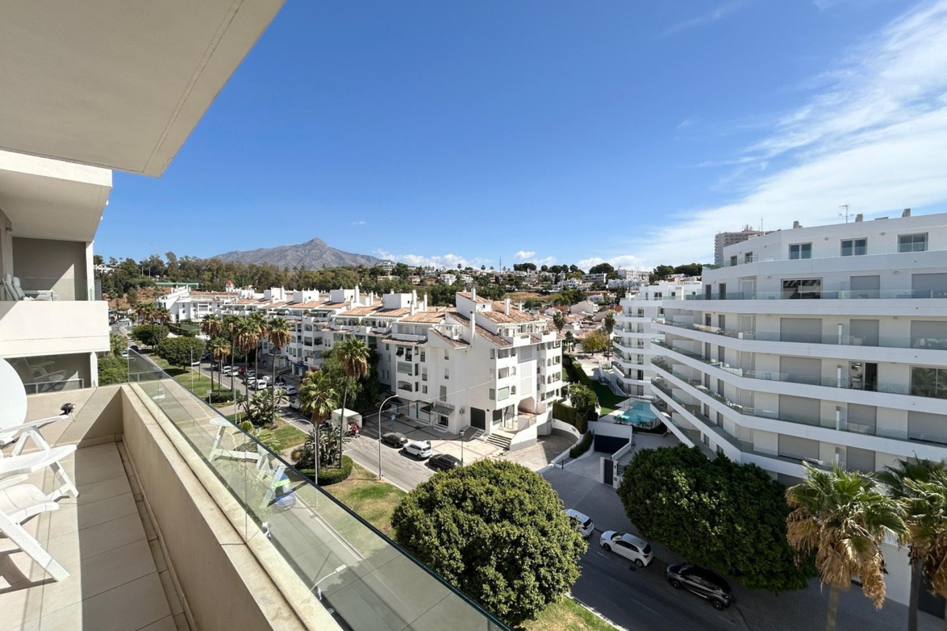 Resale - apartment - Marbella - Nueva Andalucía
