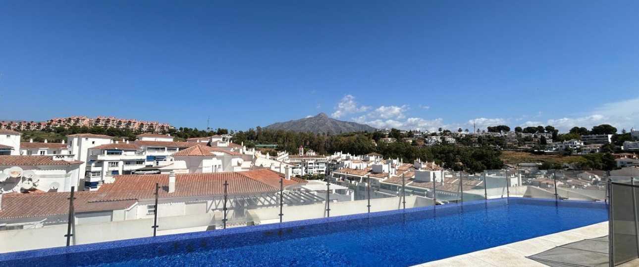 Resale - apartment - Marbella - Nueva Andalucía