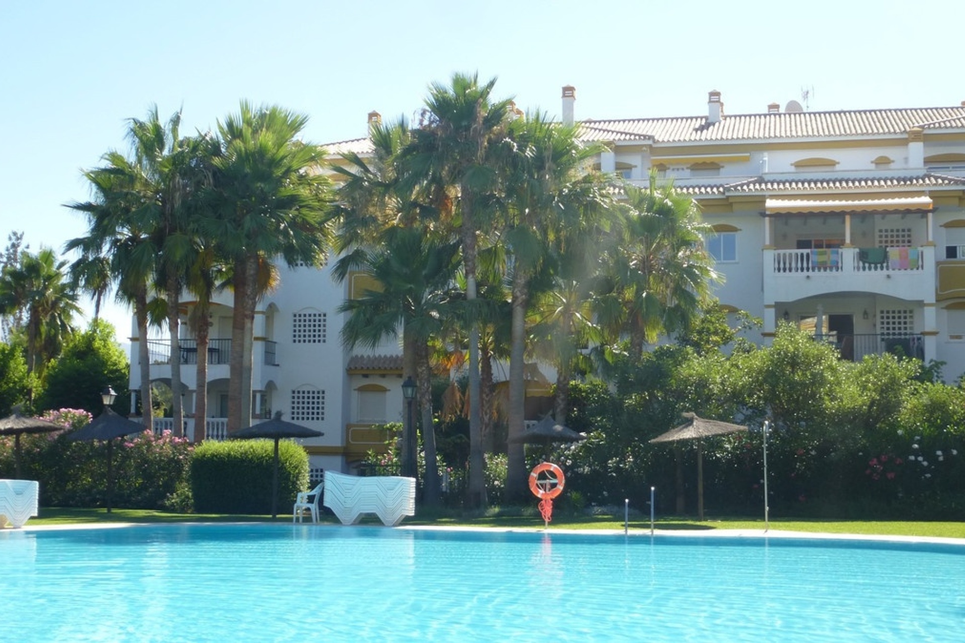 Resale - apartment - Marbella - Nueva Andalucía