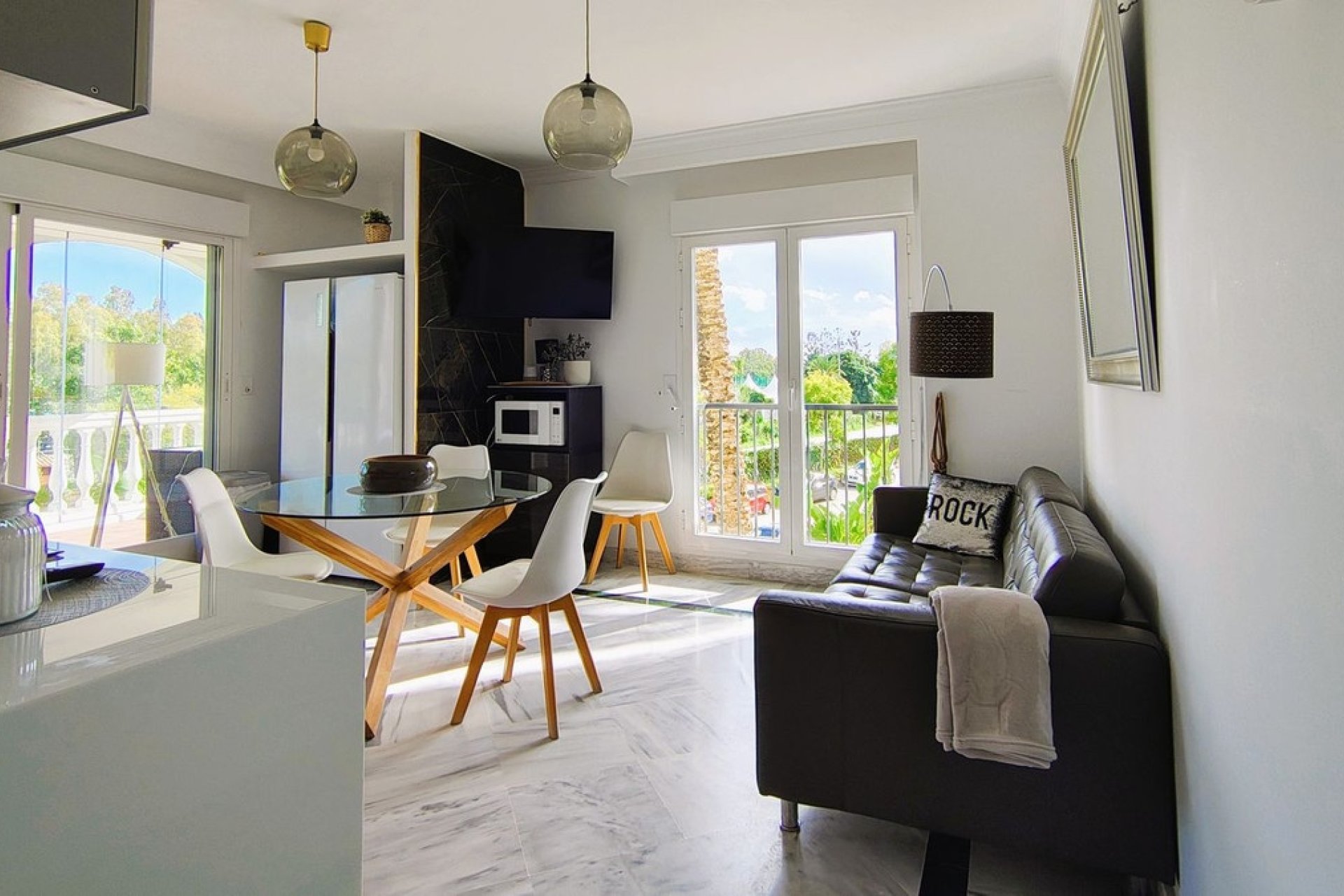 Resale - apartment - Marbella - Nueva Andalucía