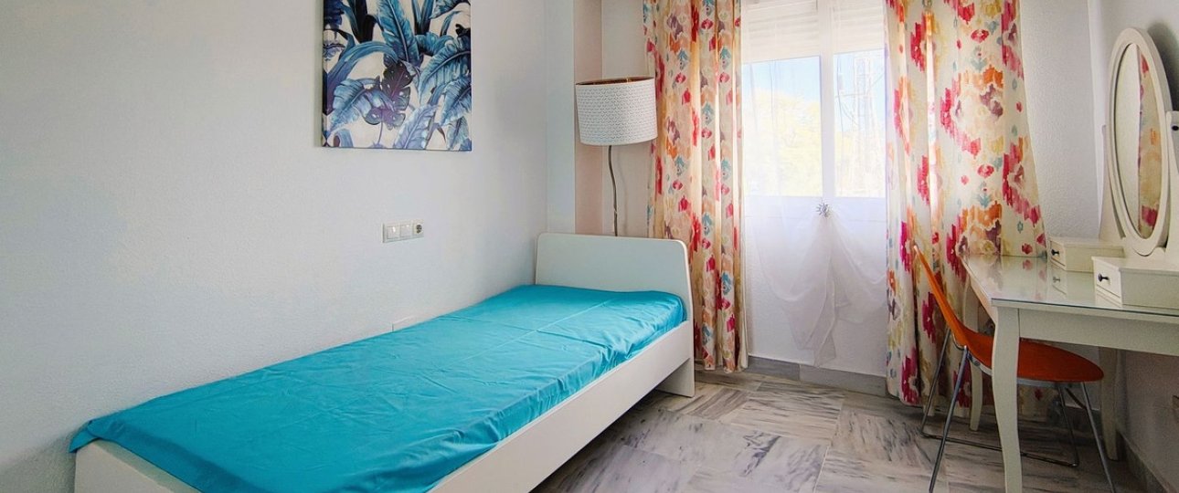 Resale - apartment - Marbella - Nueva Andalucía