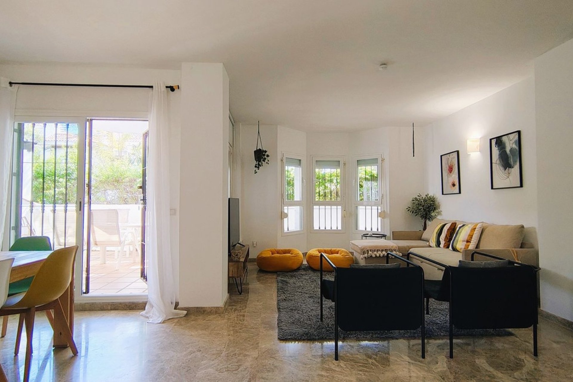 Resale - apartment - Marbella - Nueva Andalucía