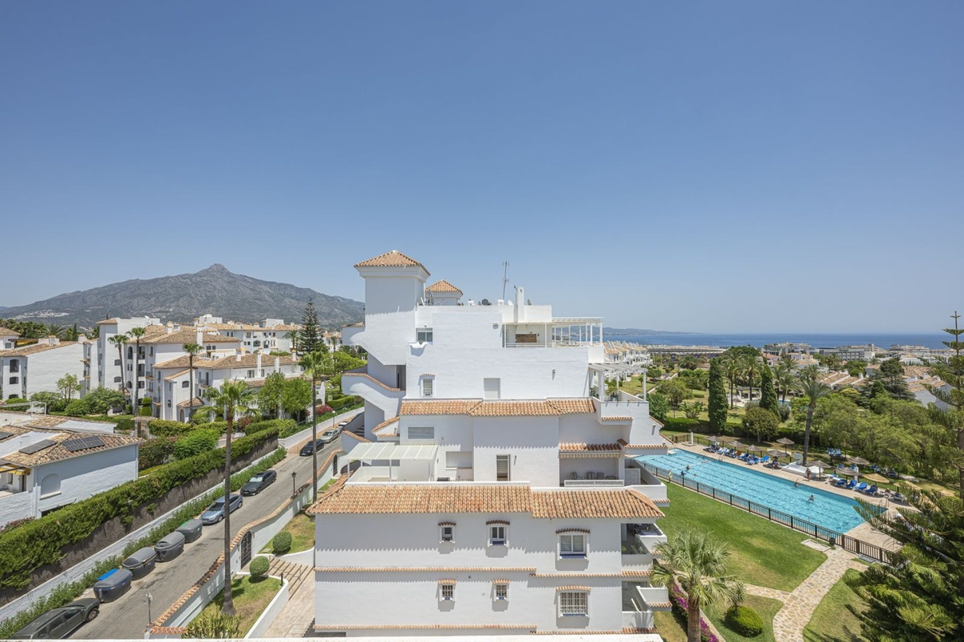 Resale - apartment - Marbella - Nueva Andalucía