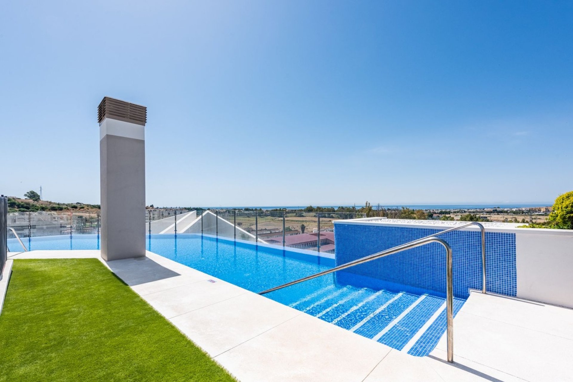 Resale - apartment - Marbella - Nueva Andalucía
