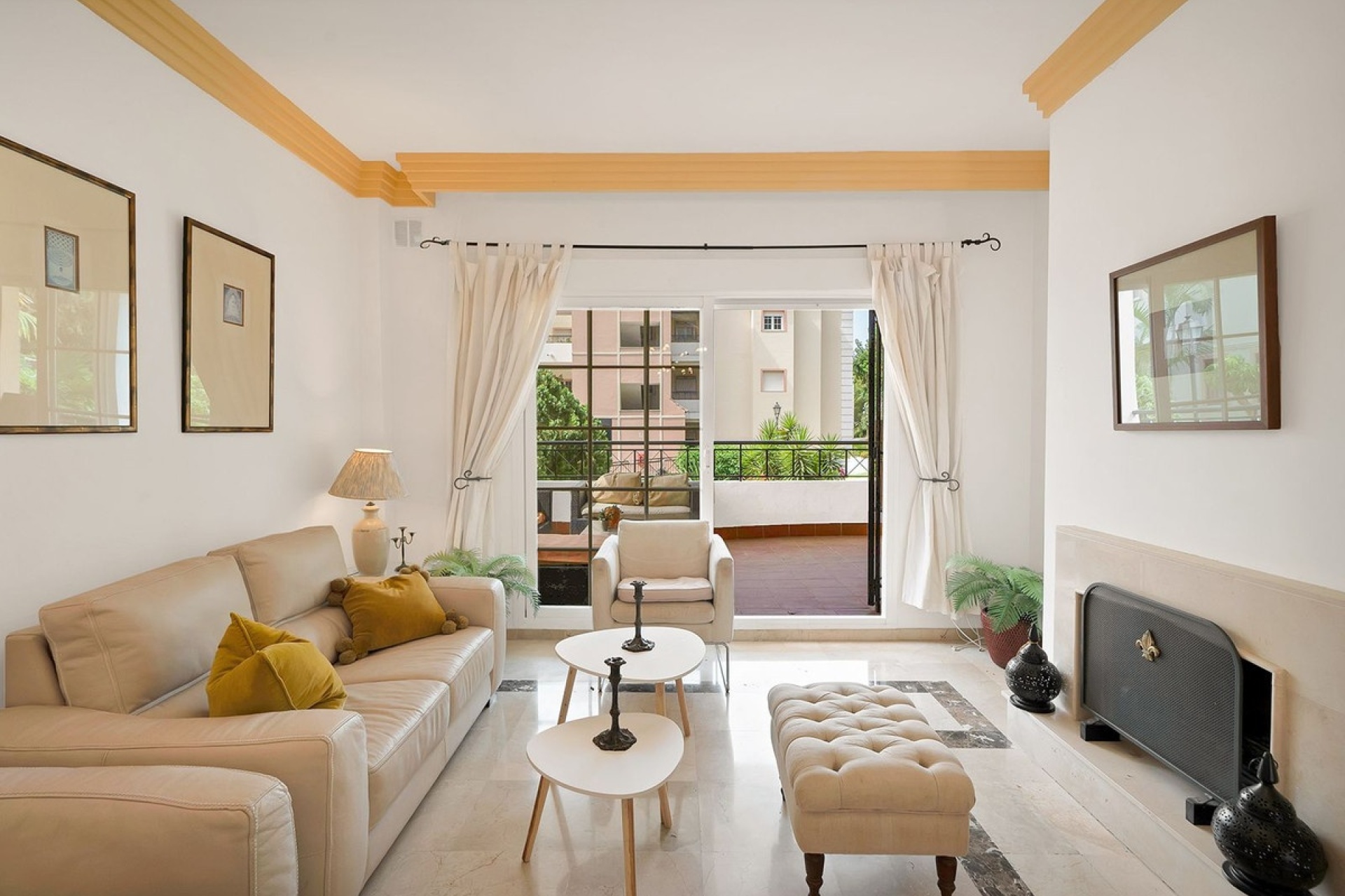 Resale - apartment - Marbella - Nueva Andalucía