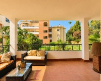 Resale - apartment - Marbella - Nueva Andalucía