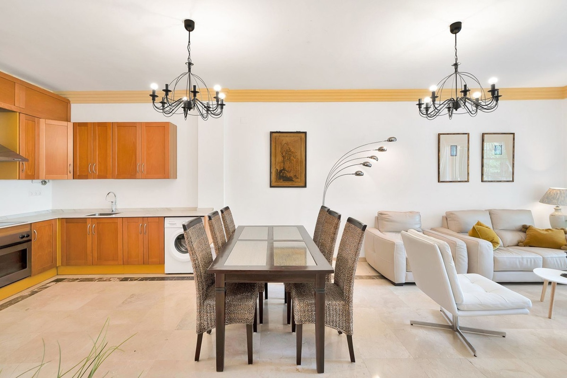 Resale - apartment - Marbella - Nueva Andalucía