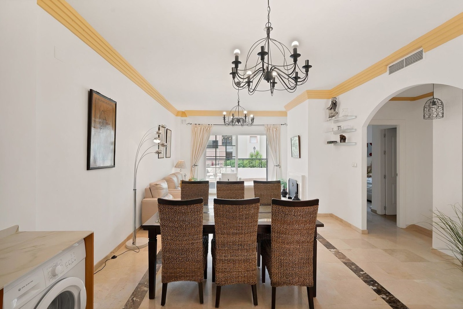 Resale - apartment - Marbella - Nueva Andalucía