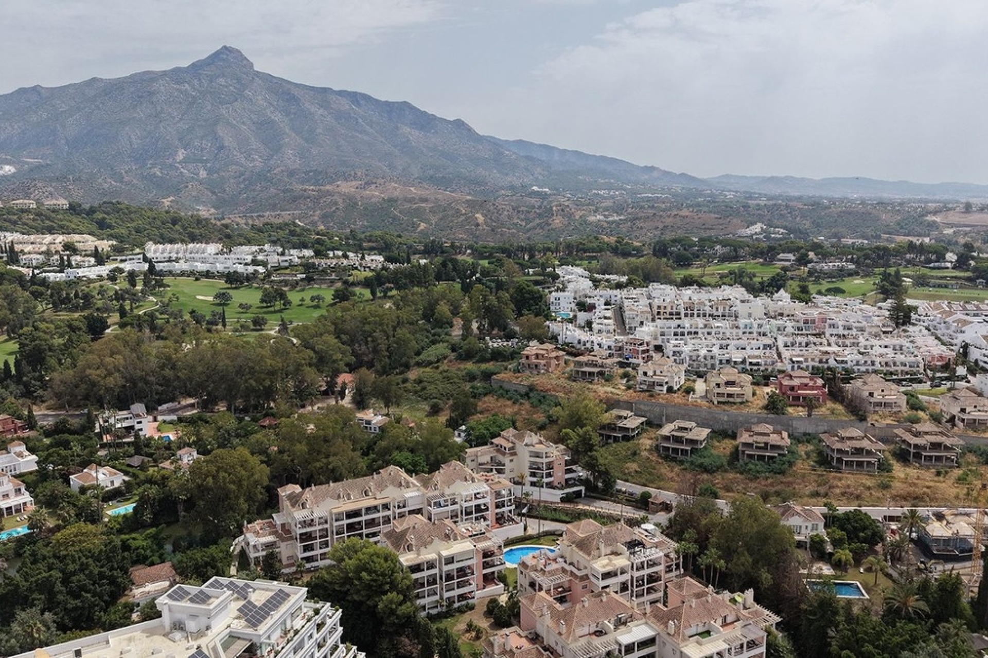 Resale - apartment - Marbella - Nueva Andalucía