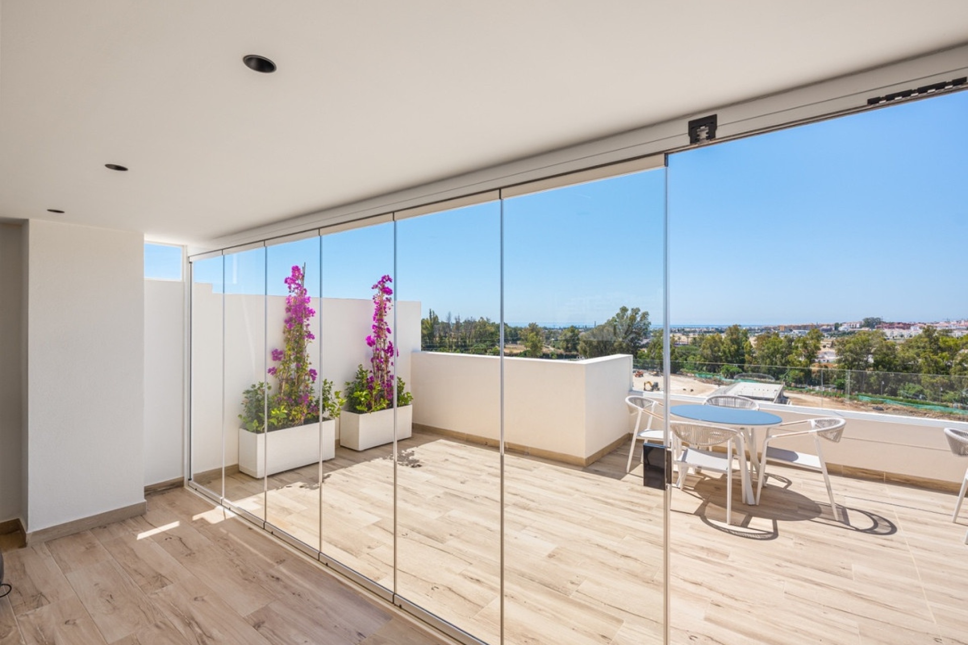 Resale - apartment - Marbella - Nueva Andalucía