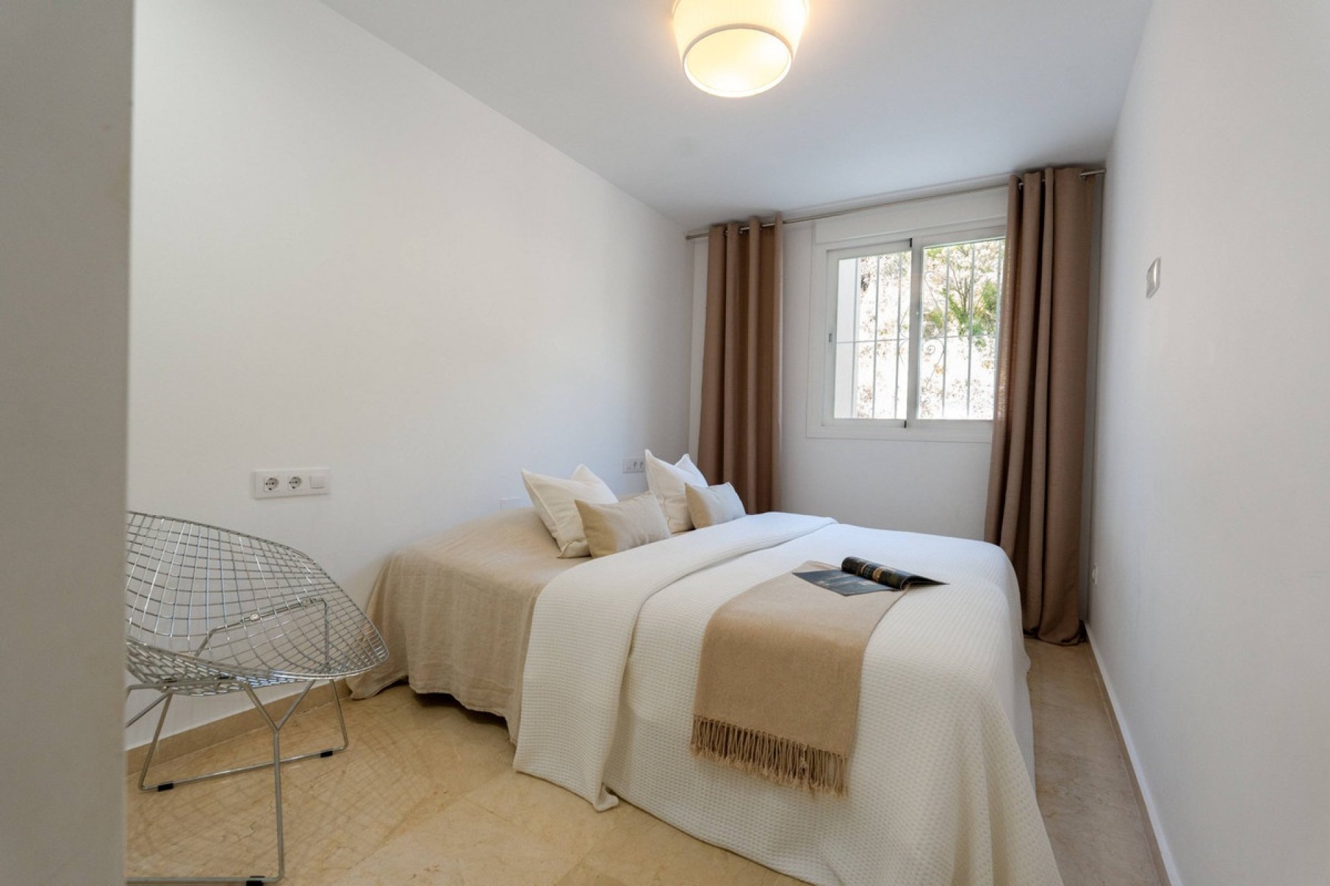 Resale - apartment - Marbella - Nueva Andalucía