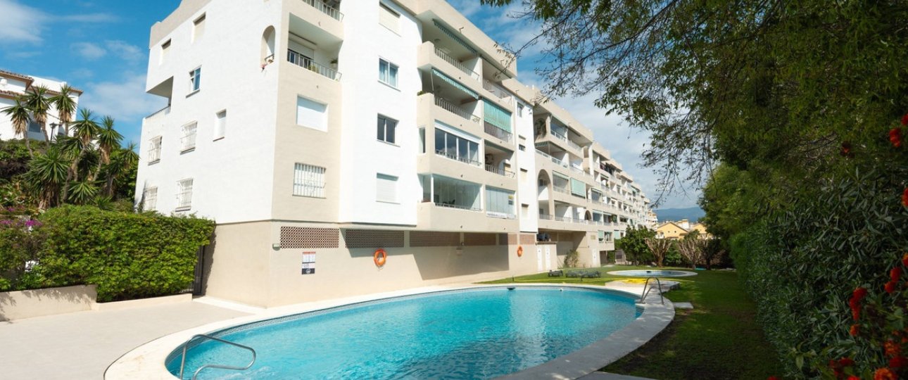 Resale - apartment - Marbella - Nueva Andalucía