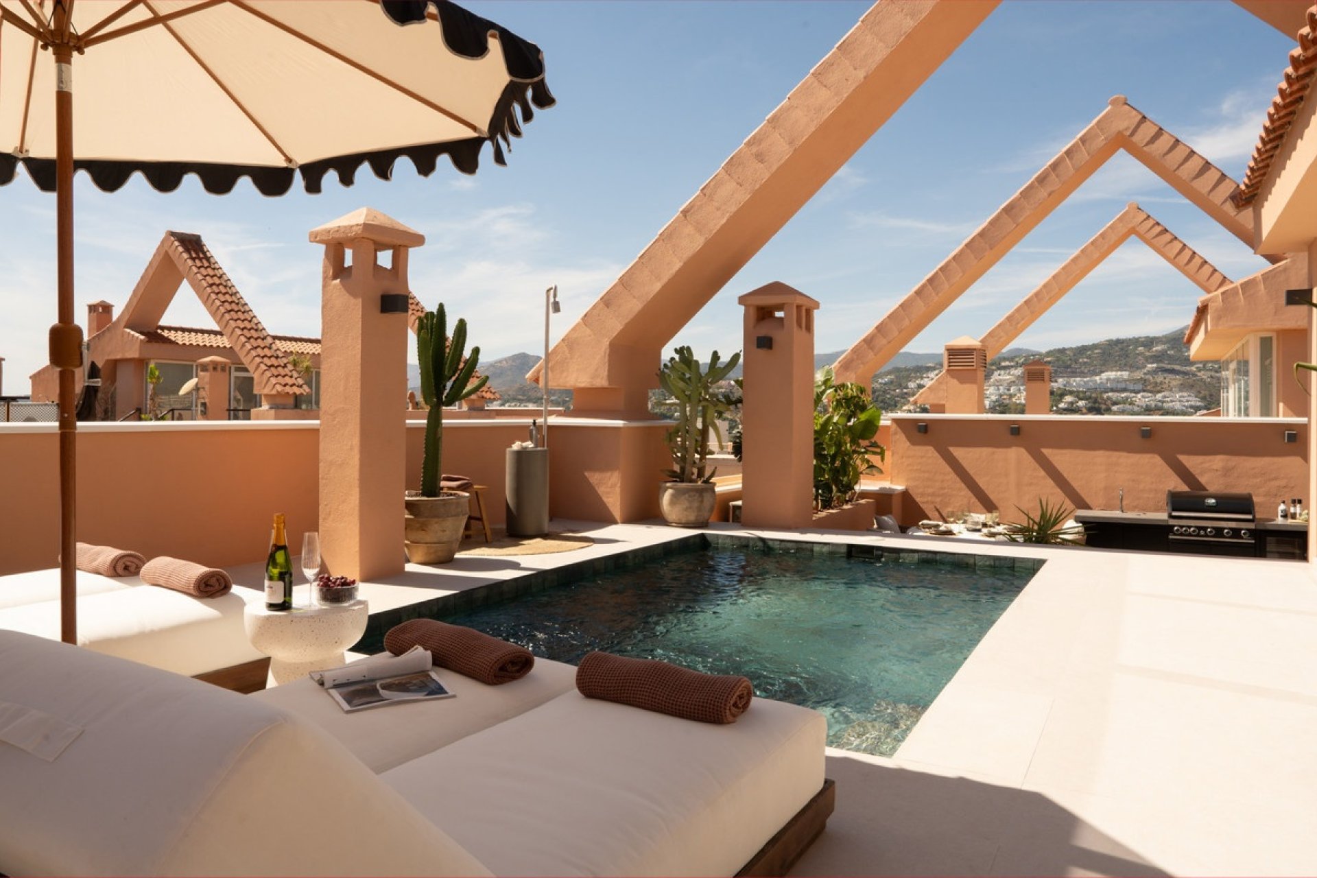Resale - apartment - Marbella - Nueva Andalucía