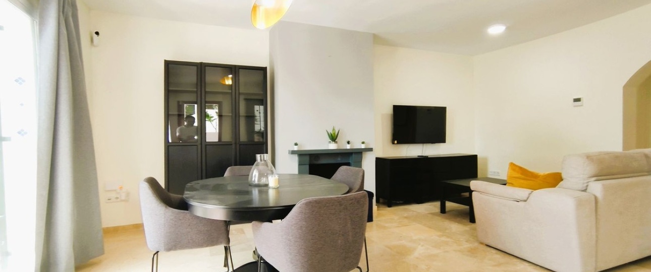 Resale - apartment - Marbella - Nueva Andalucía
