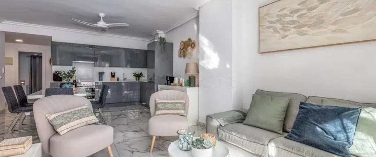 Resale - apartment - Marbella - Nueva Andalucía