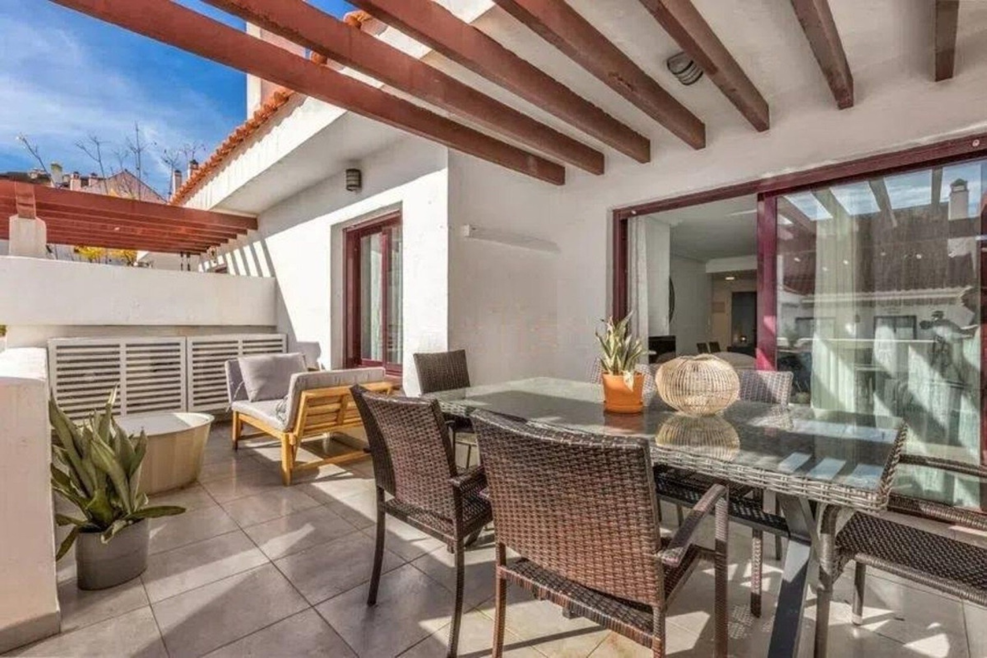 Resale - apartment - Marbella - Nueva Andalucía