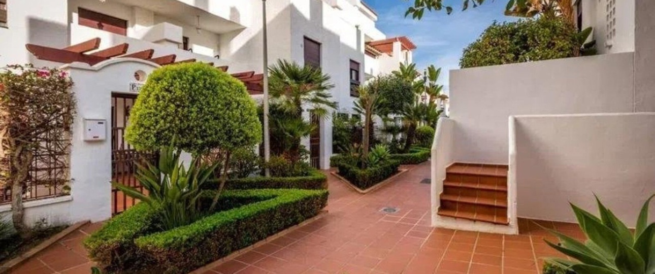 Resale - apartment - Marbella - Nueva Andalucía